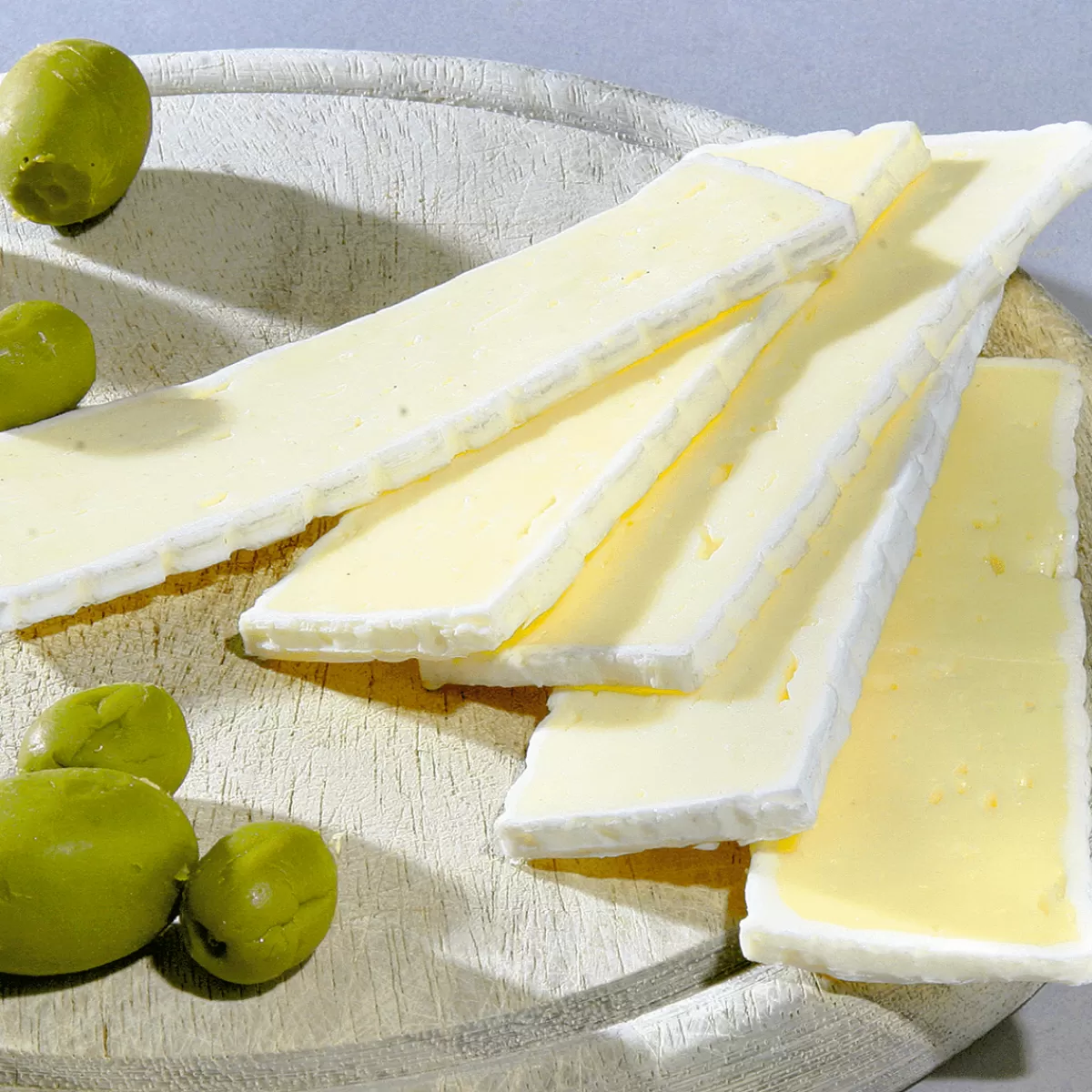 Cheap DecoWoerner Camembert Käsescheibe Lebensmittel-Attrappe weiß