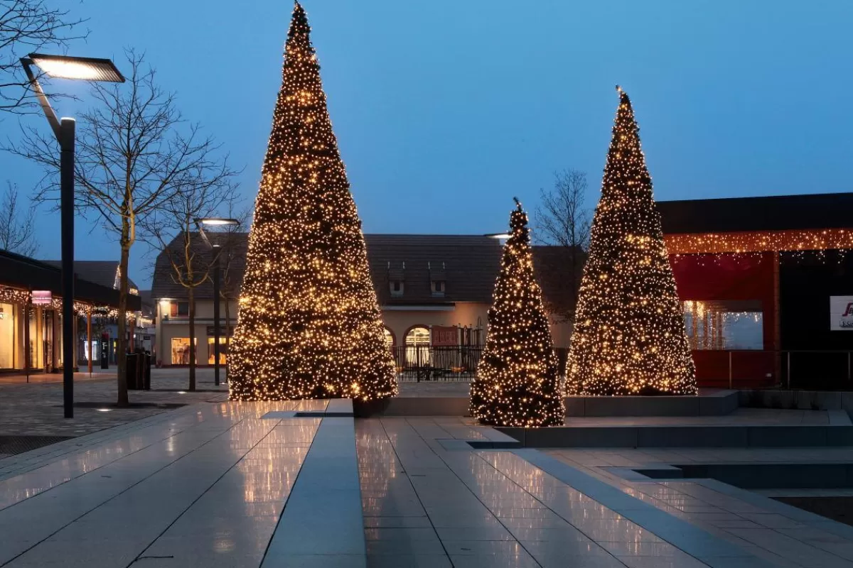 Discount DecoWoerner Gigant Baum Ohne Licht, 370 Cm grün