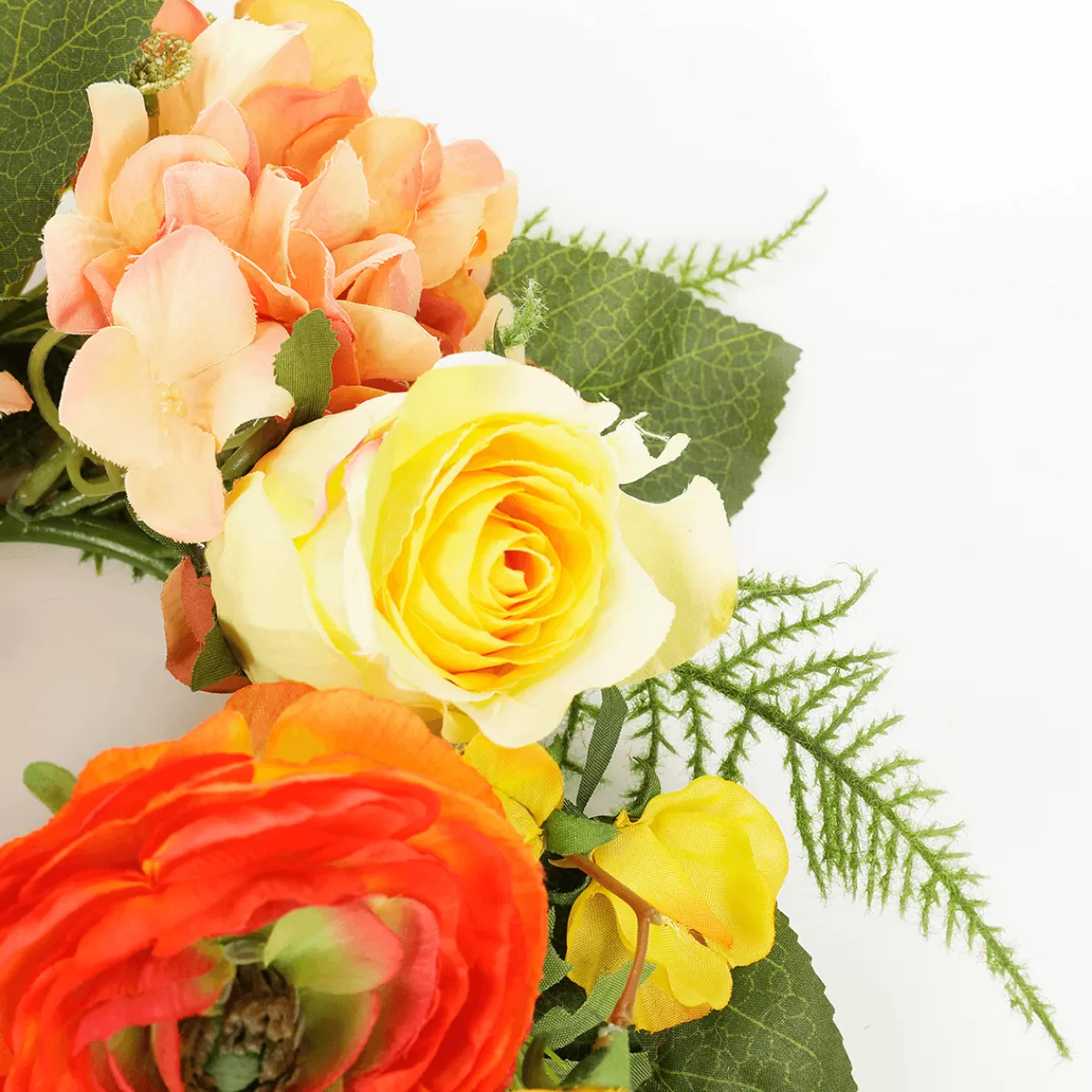 Shop DecoWoerner Künstlicher Hortensien-Rosen-Blumen-Türkranz 30 Cm Ø orange