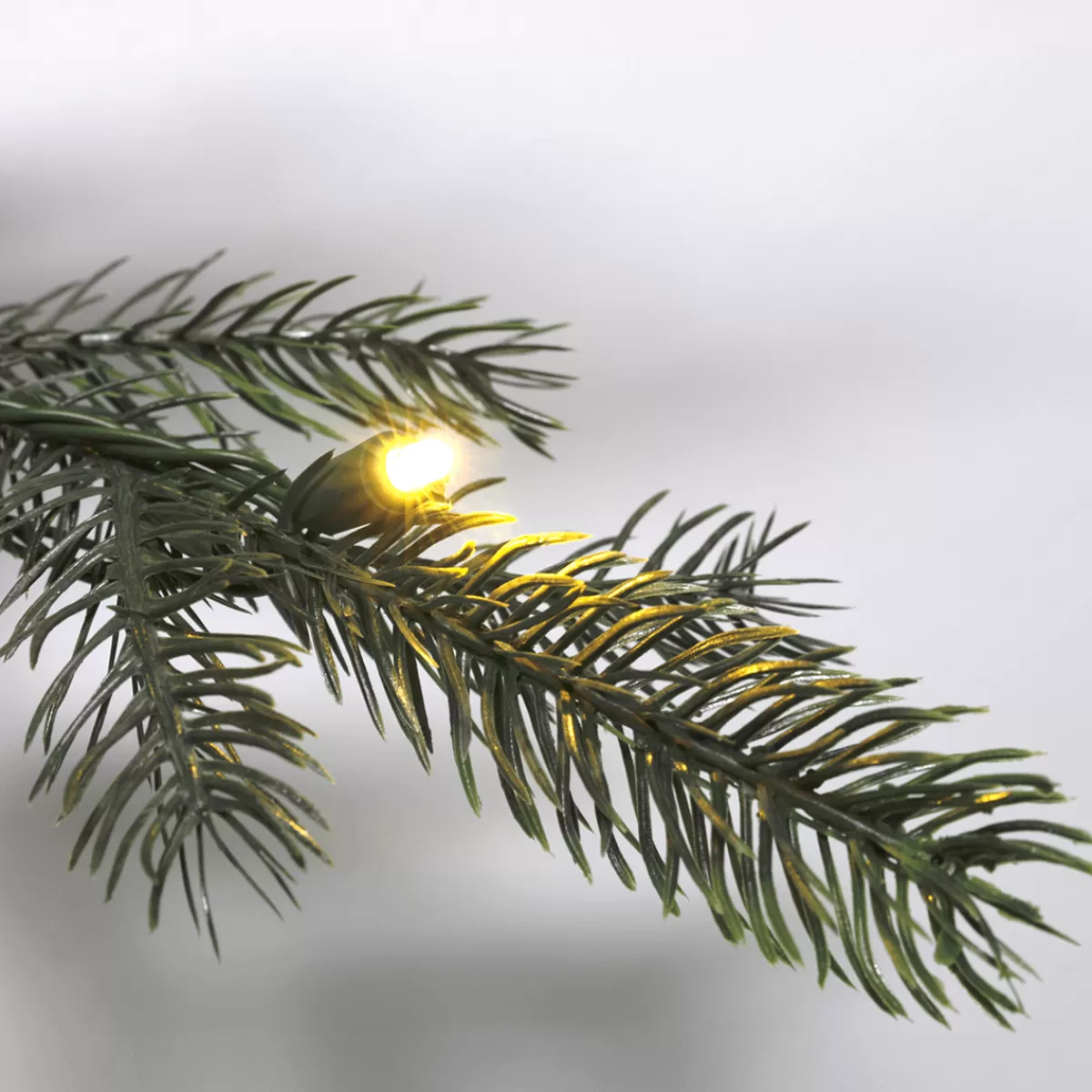 Discount DecoWoerner Künstlicher Weihnachtsbaum Nordmanntanne Mit LED 150 Cm grün