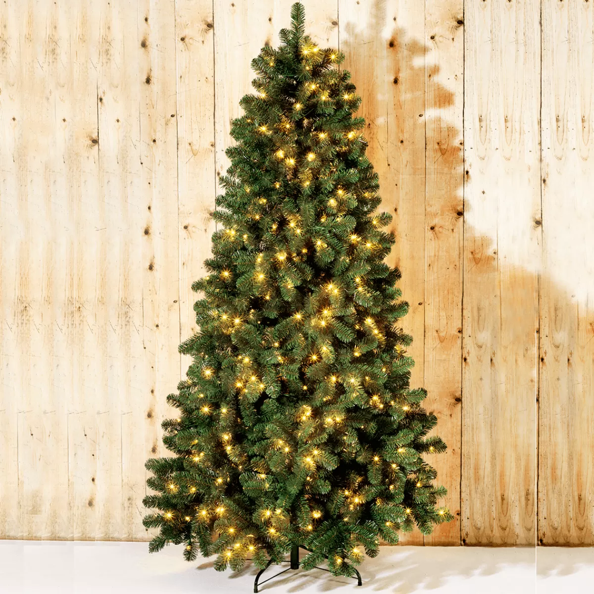 Clearance DecoWoerner Künstlicher Weihnachtsbaum Weißtanne Mit LED 240 Cm grün