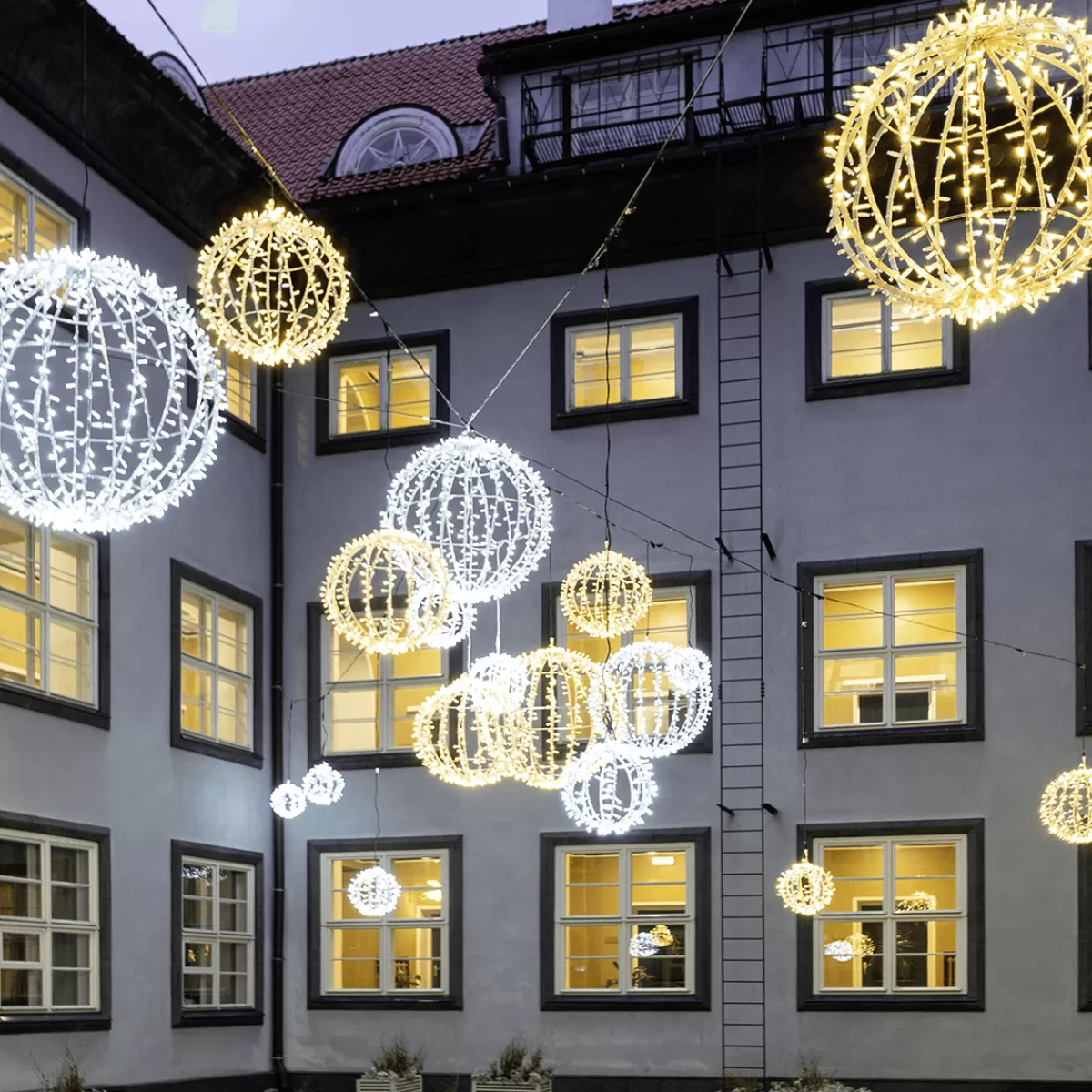 New DecoWoerner Metallkugel 100 Cm Ø Mit Kalten LEDs silber