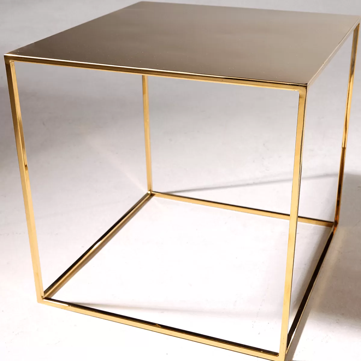 Shop DecoWoerner Metall-Tisch 45 X 45 Cm, gold