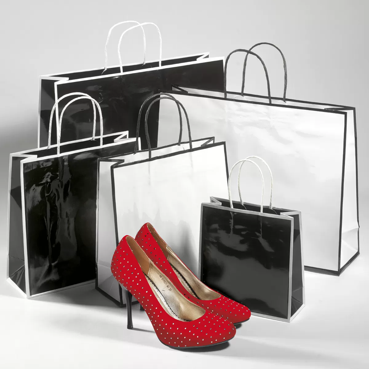 Sale DecoWoerner Papiertasche "Coco" 18 X 18 Cm 25 Stück, 155 Gr/m² schwarz