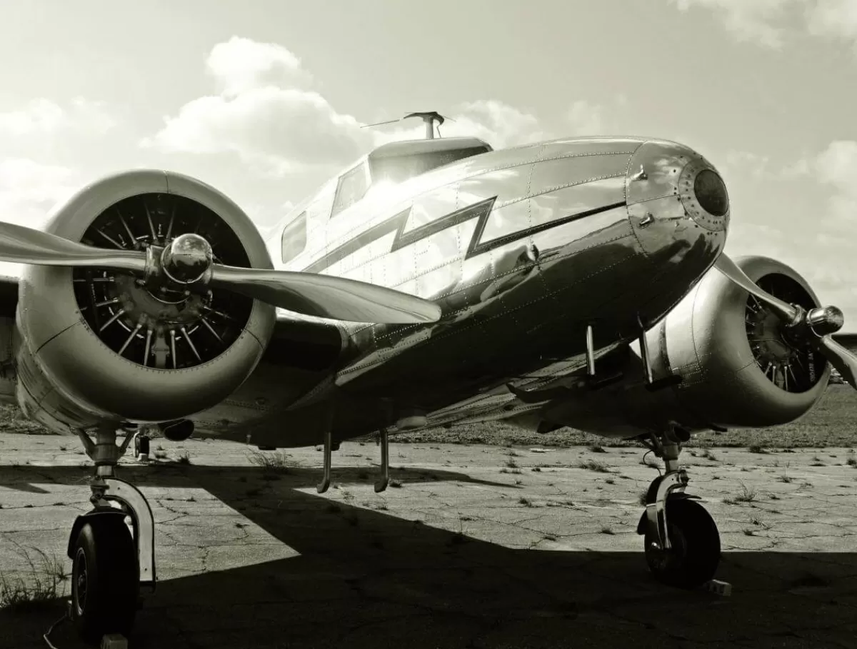 Cheap DecoWoerner XXL-Planenbanner "Flugzeug" Aus Schwer Entflammbarer LKW-Plane 250 X 330 Cm Grau