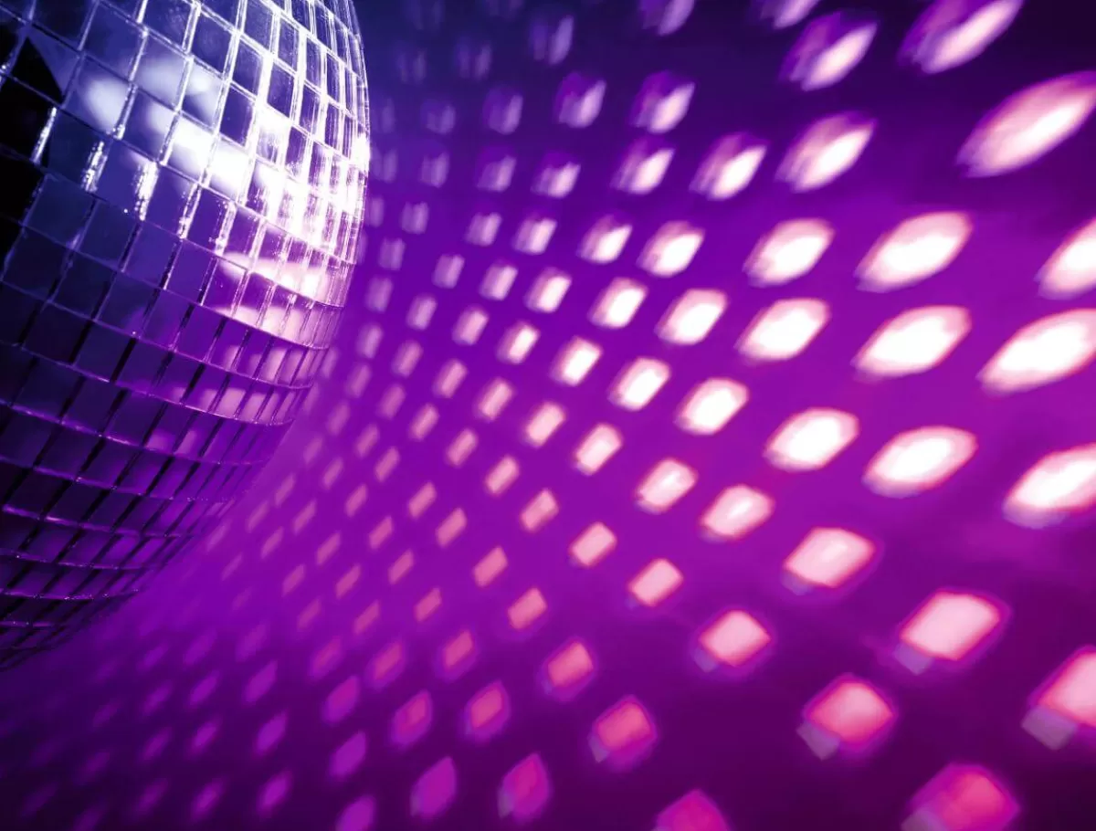 Outlet DecoWoerner XXL-Planenbanner "Lila Disco-Spiegelkugel" Aus Schwer Entflammbarer LKW-Plane 250 X 330 Cm violett
